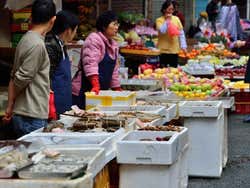 L'un des marchés de rue